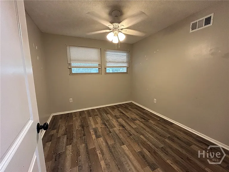321 Sharondale Rd — Photo 13