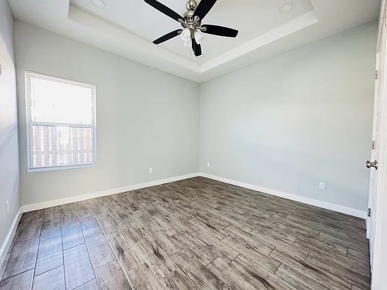 912 W Kohala Ave #2 — Photo 5