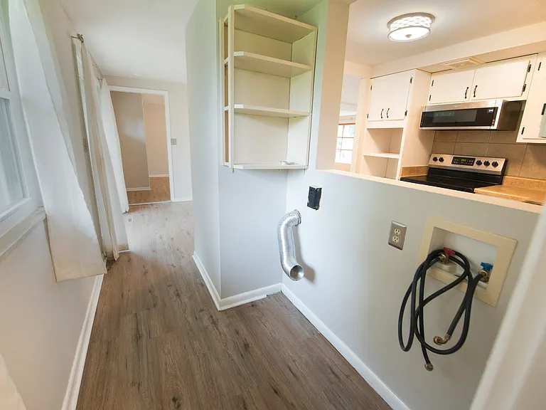 3700 Caracas Dr — Photo 20