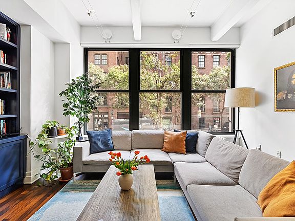 3rd image of 70 Washington St APT 2B
