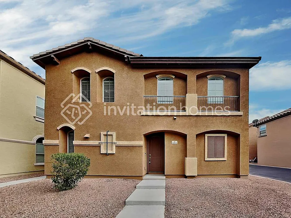 1373 S Ponderosa Dr