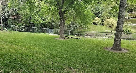 2nd image of 1318 Warrington Dr