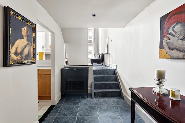 Sold by Compass | media 1