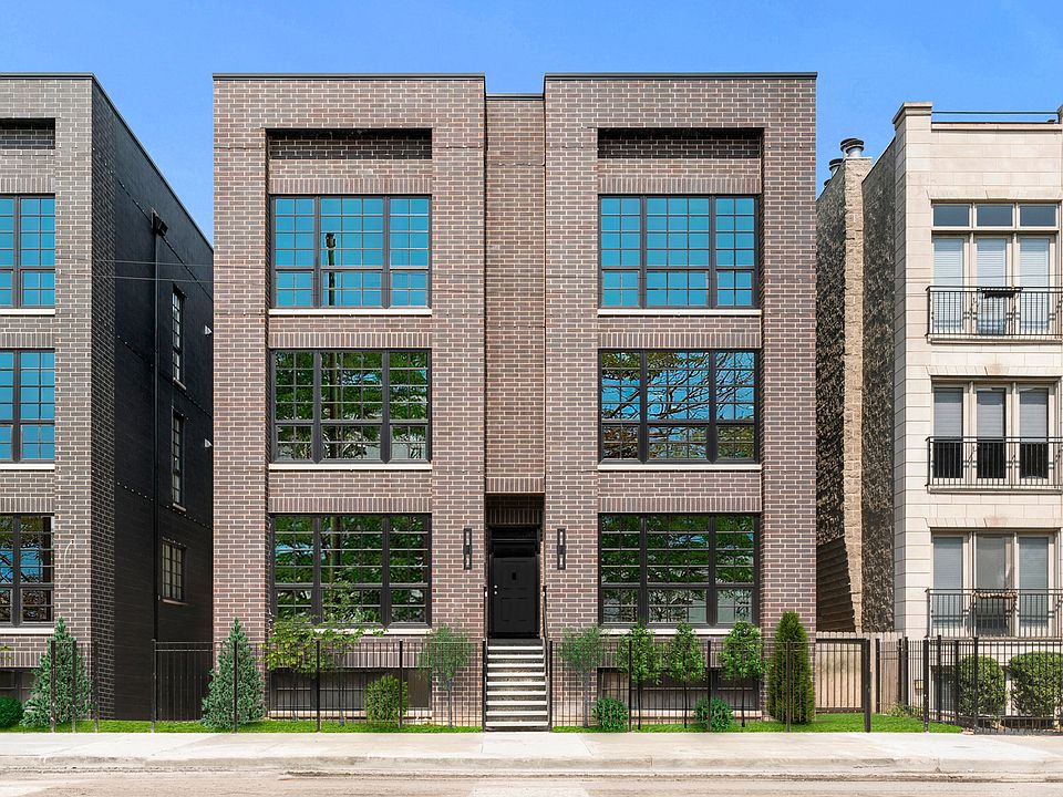 1st image of 1934 W Belmont Ave #1W