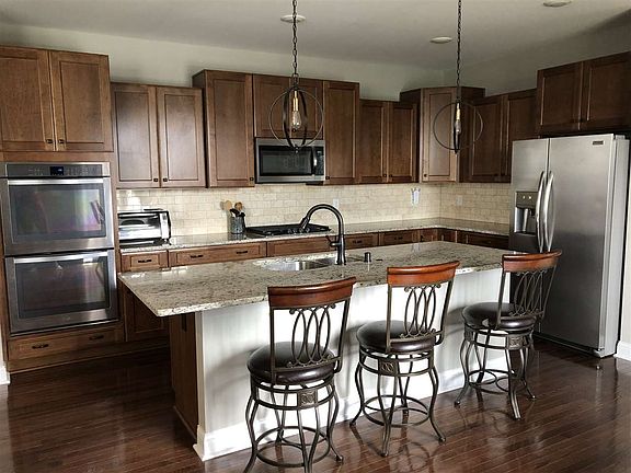 2nd image of 1417 Cordero Ct