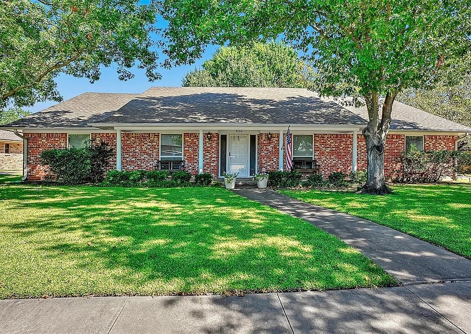 1st image of 1721 Yarborough Dr