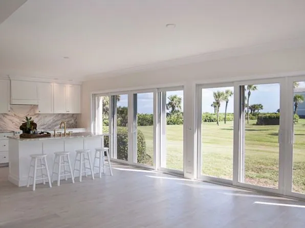 600 Beach Rd, Indian River Shores, FL 32963