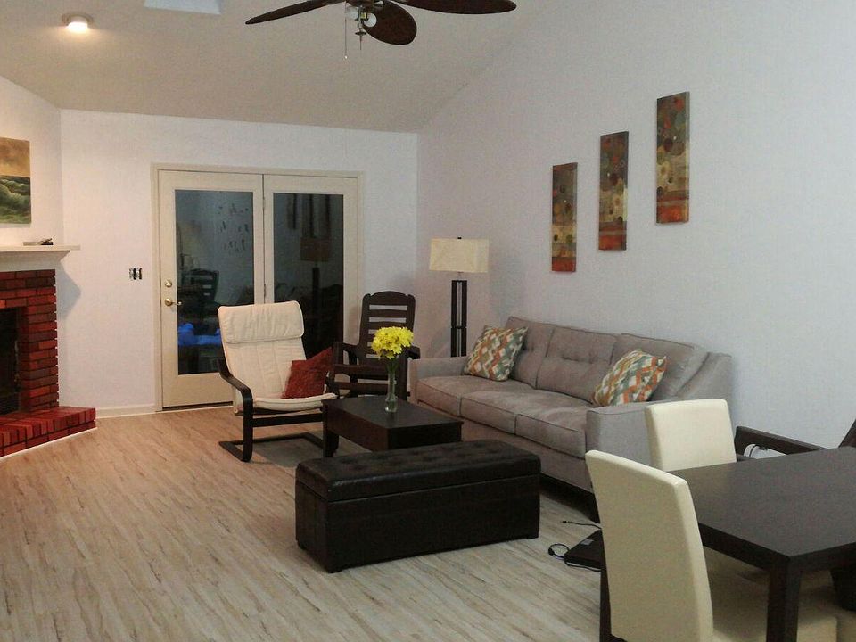 1st image of 815 Jamestown Ct