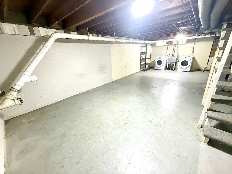 1600 Waltham Rd #B — Photo 12