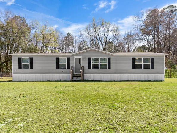 3110 Brittany Dr, Sumter, SC 29154