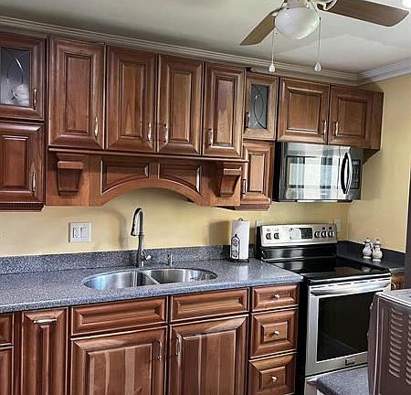 5th image of 306 Lake Helen Dr #306