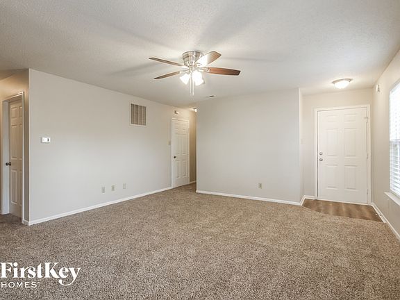 3rd image of 9212 Wandflower Dr