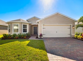 8828 Cascade Price Cir, North Fort Myers, FL 33917