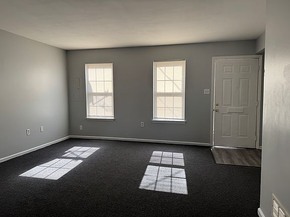 5th image of 805 Jefferson St