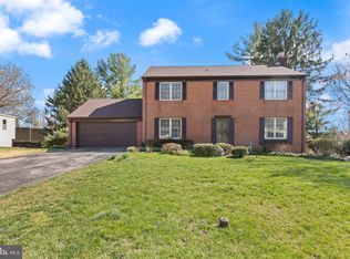 18 Lochmoor Ct, Lutherville Timonium, MD 21093