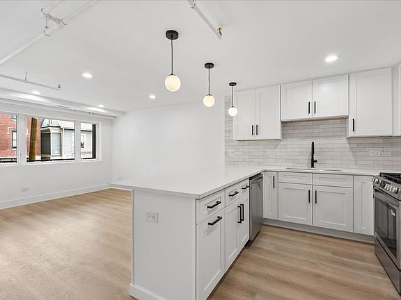 3rd image of 2601 N California Ave #8