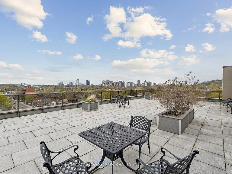 427 Aberdeen Ave #201 — Photo 24