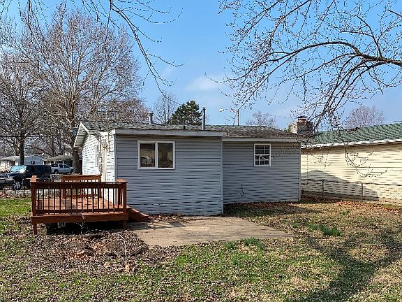 3rd image of 2344 Miracle Ave