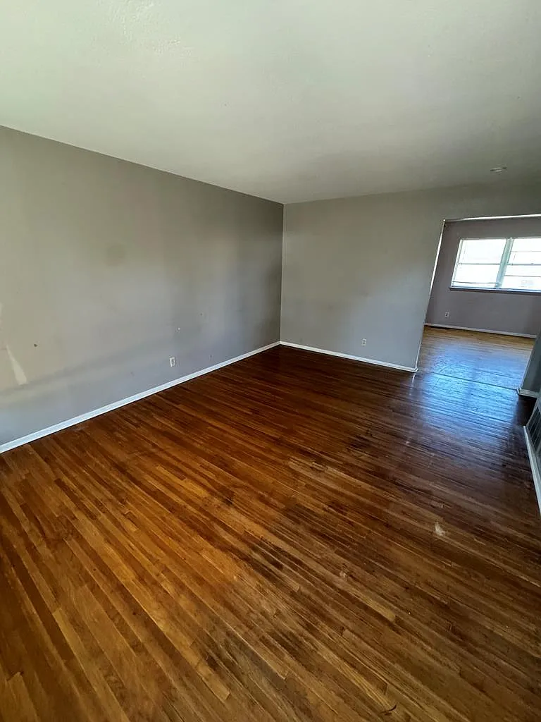 3 bed, 2.0 bath, 1458 sqft, $1,800 — Photo 2