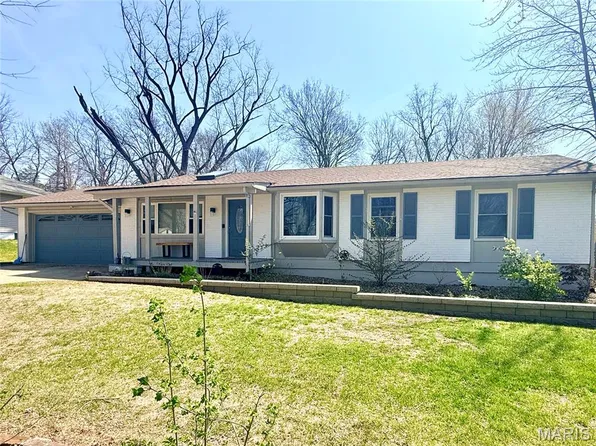 47 Judy Dr, Saint Charles, MO 63301