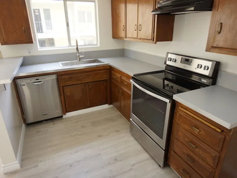 1418 S Bentley Ave #201 — Photo 33