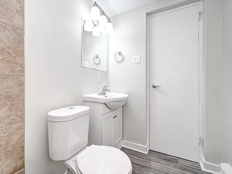 15 Snyder Ave N — Photo 15