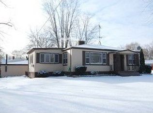 2205 33rd St, Zion, IL 60099