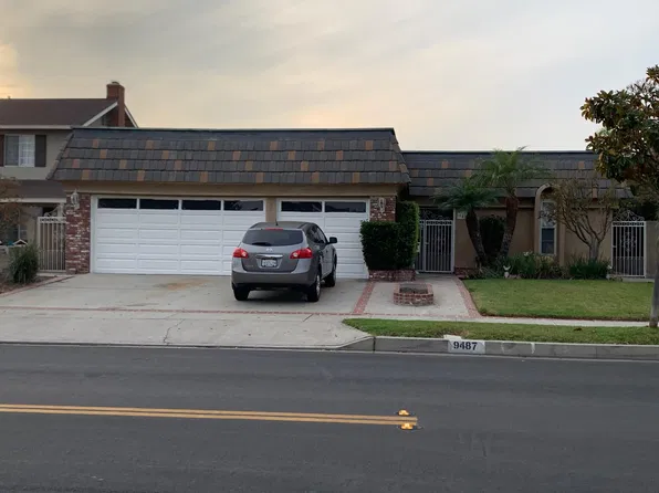 9487 Somerset Ln, Cypress, CA 90630