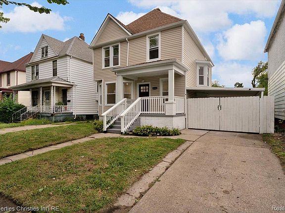 3rd image of 3738 Seneca St