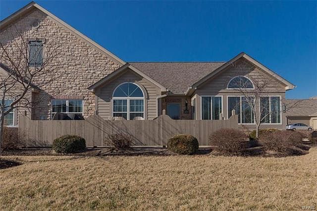 1st image of 1029 Chapel Hill Dr