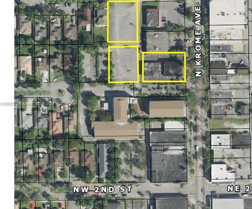 1st image of 304 N Krome Ave