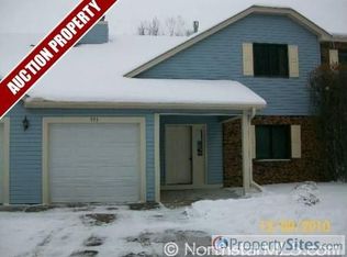 995 Heritage Ct E, Vadnais Heights, MN 55127