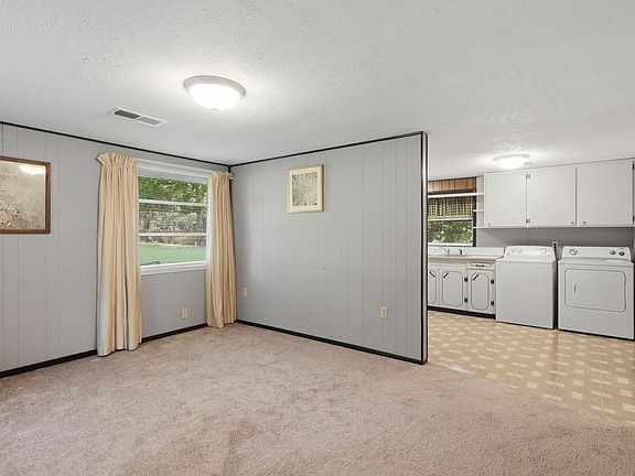 4th image of 19212 Lawhorn Dr