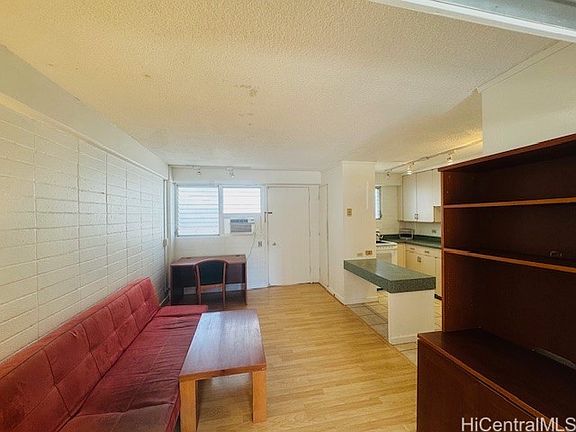 3rd image of 417 Nohonani St APT 513