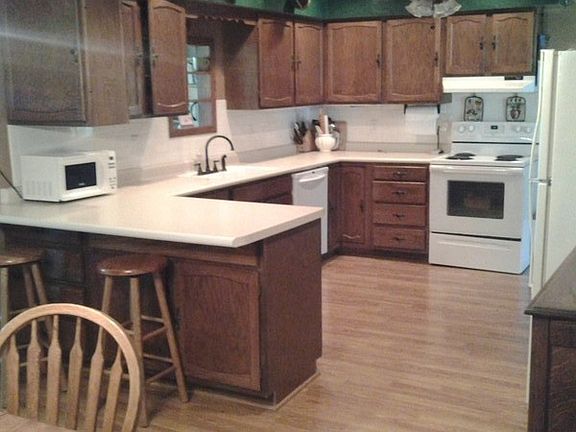 Kitchen has been recently updated