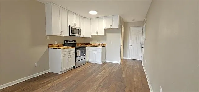 Building Photo - 4854 Pontchartrain Dr #17