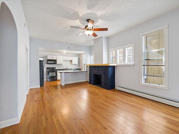 5th image of 2635 Pillsbury Ave S APT 1
