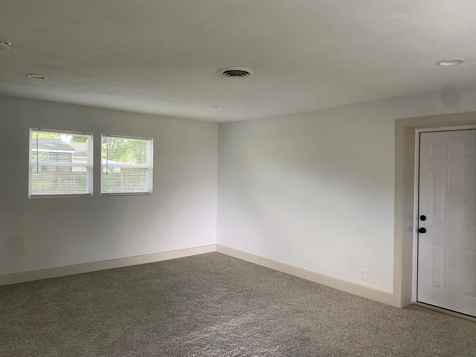 3 bed, 1509 sqft, $2,100 — Photo 3