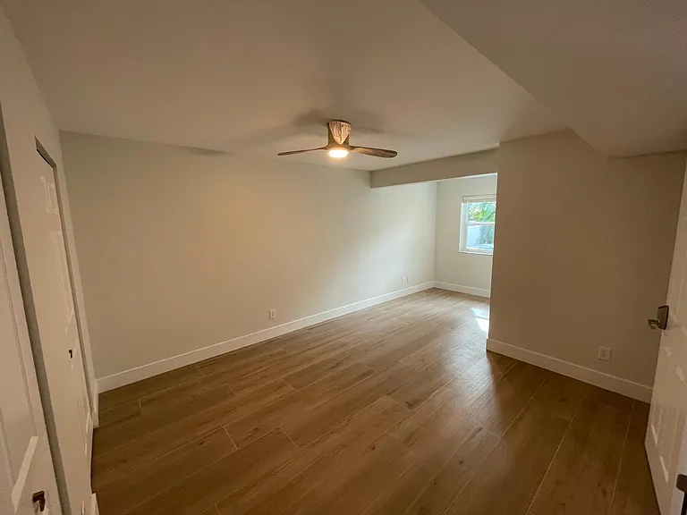 340 S Orlando Ave — Photo 21