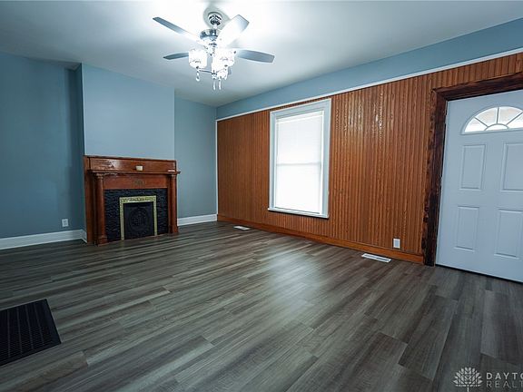 5th image of 3409 E 5th St