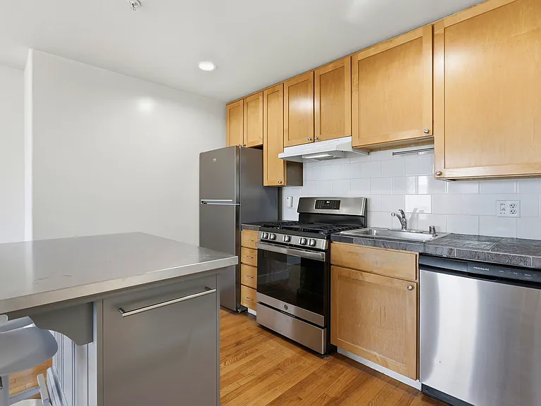 631 Divisadero St #301 — Photo 5