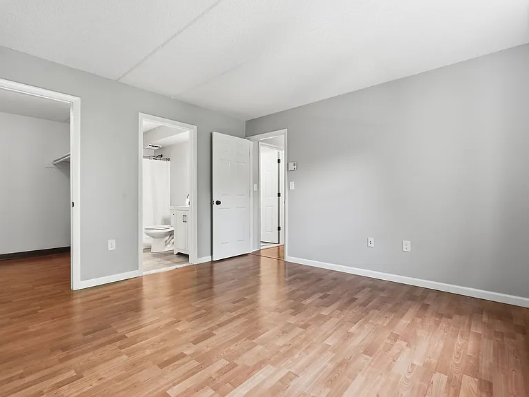22 Maple Crest Cir #F — Photo 5