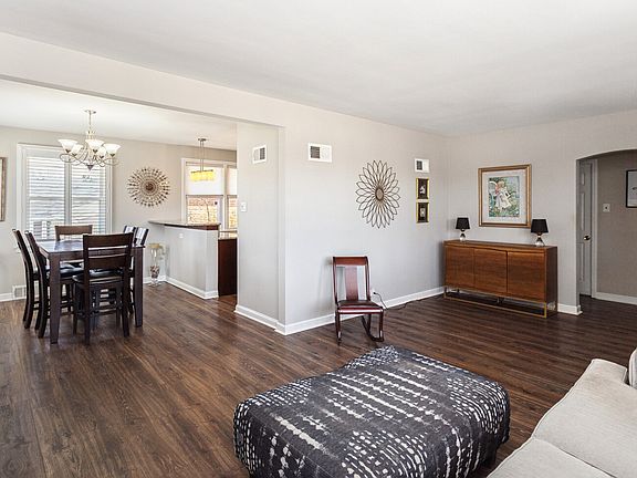 5th image of 1558 Portsmouth Ave