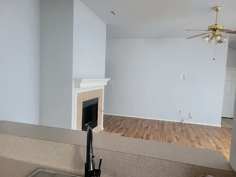 9105 Warren Dr — Photo 6