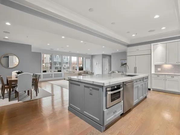 621 E 1st St Unit B5, South Boston, MA 02127