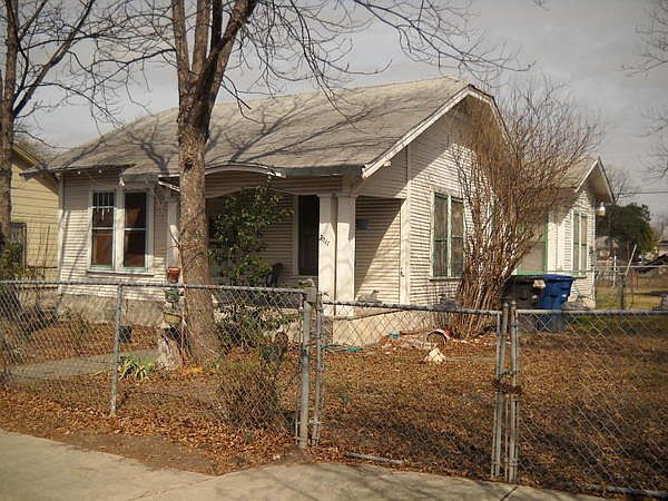 1st image of 3511 W Houston St