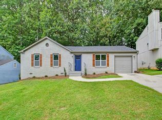 2987 Cascade Manor Dr, Decatur, GA 30034