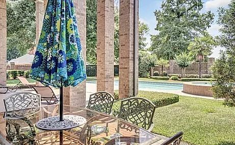 5th image of 6704 Hollytree Cir