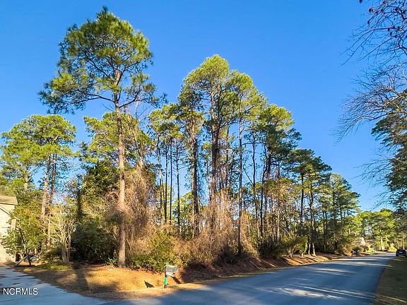 5th image of 2021 Royal Pines Drive