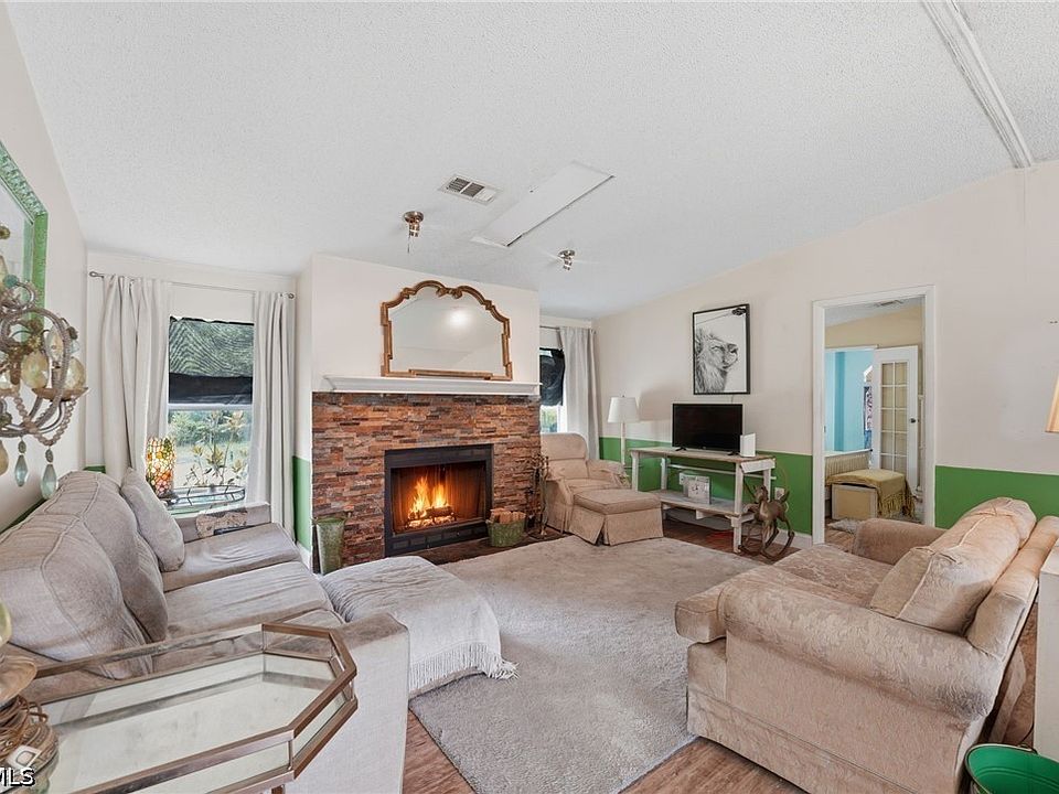 1st image of 7962 Bartholomew Dr